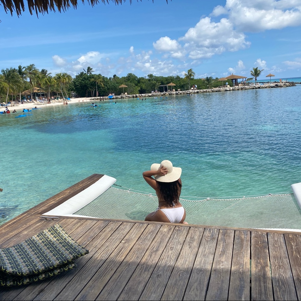 Calvin Klein Beach floppy hat